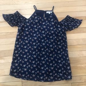 Nine Britton cold shoulder top